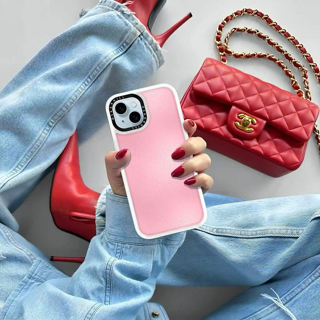 Coque iPhone 13 en cuir classique — Rose pâle