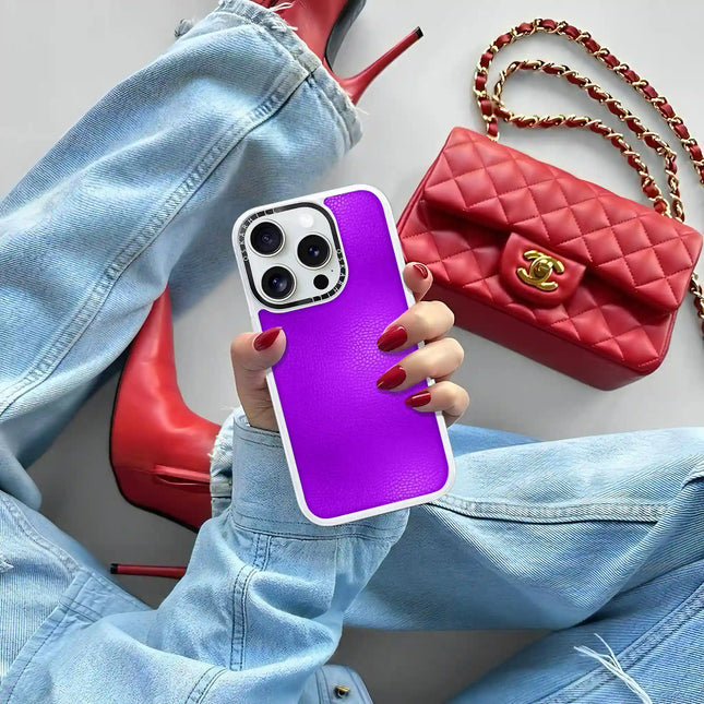 Coque iPhone 16 Pro en cuir classique — Violet foncé