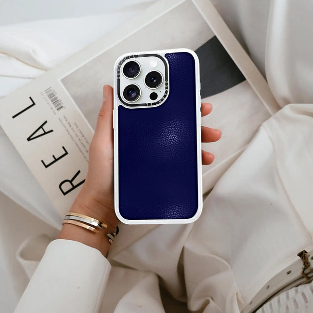 Coque iPhone 14 Pro en cuir classique — Bleu nuit