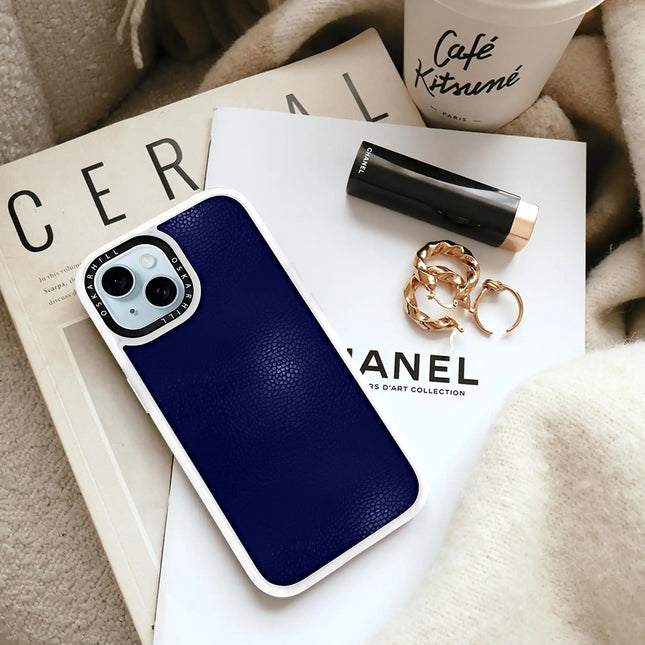 Coque iPhone 13 en cuir classique — Bleu nuit