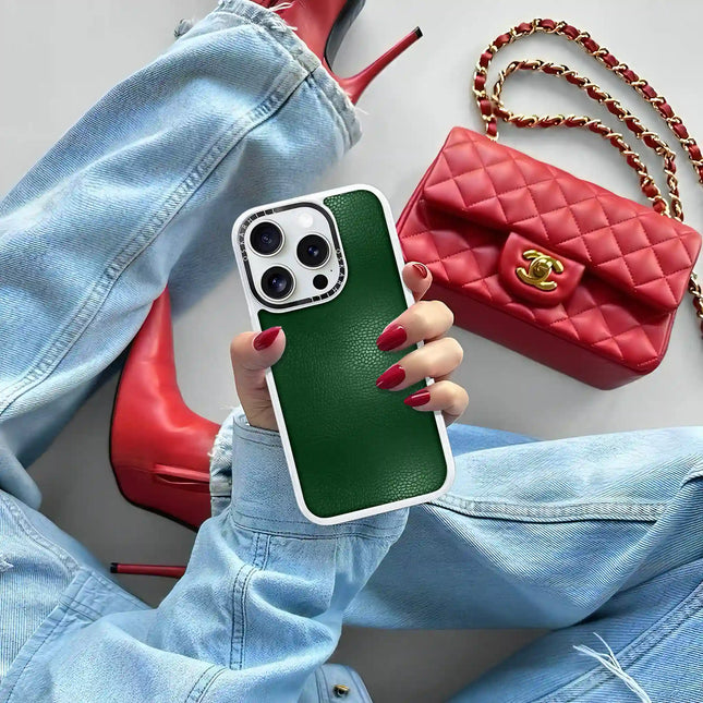 Coque iPhone 13 Pro en cuir classique — Vert foncé