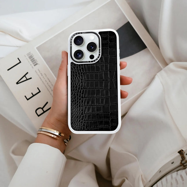 Coque Elite Alligator pour iPhone 16 Plus — Noir fumé