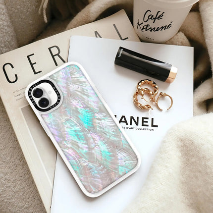 Coque iPhone 16 Classic — Nacre