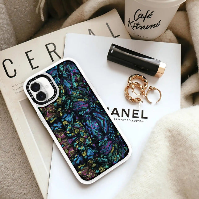 Coque classique pour iPhone 16 Plus — Cosmic Abalone Shell