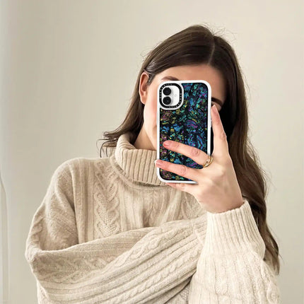 Coque classique pour iPhone 16 Plus — Cosmic Abalone Shell