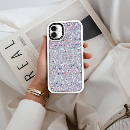 Coque iPhone 16 Classic — Paillettes givrées étoilées