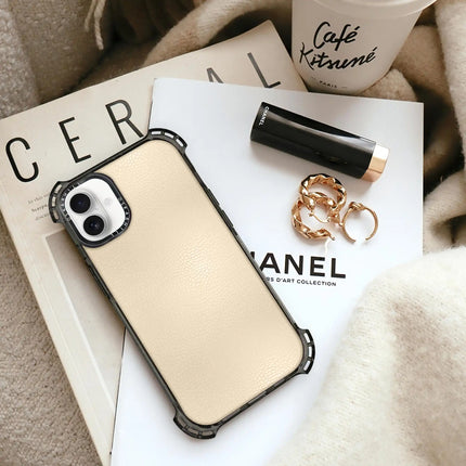 Coque iPhone 16 Bounce Leather — Amande