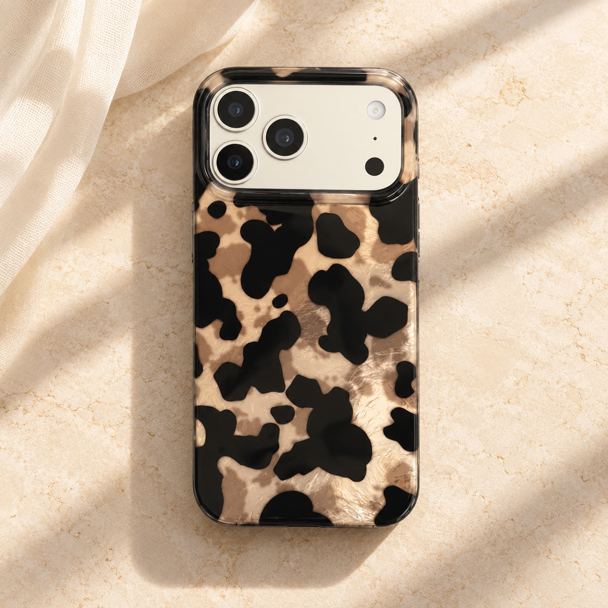 Glam Kitty case without kitty shown directly overhead to display the complete leopard pattern.